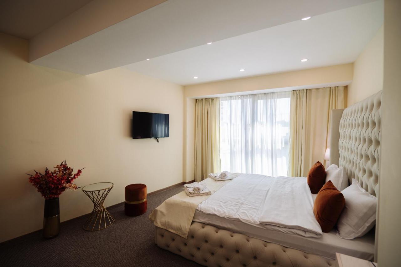 Royal Plaza Hotel Τυφλίδα Εξωτερικό φωτογραφία