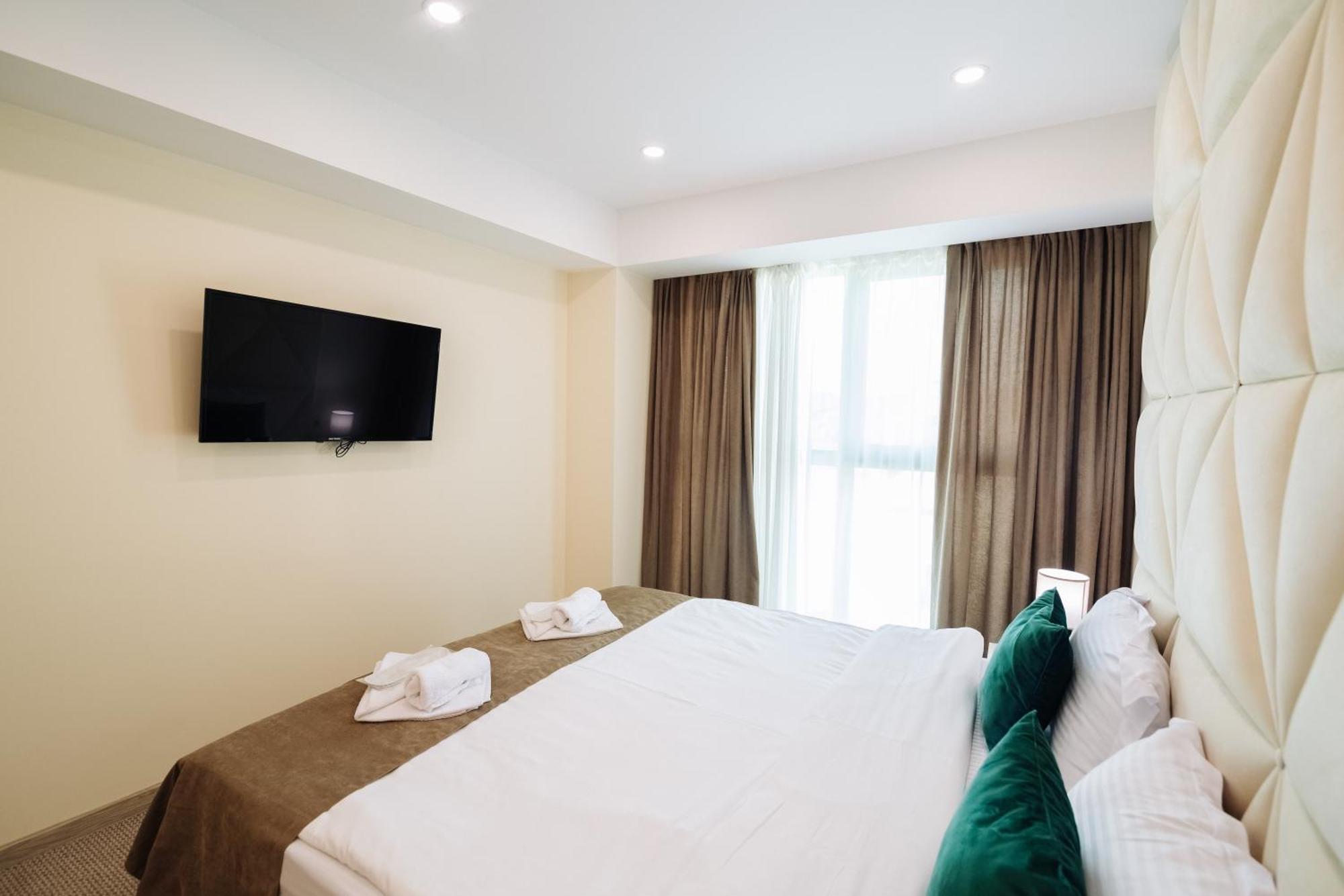 Royal Plaza Hotel Τυφλίδα Δωμάτιο φωτογραφία